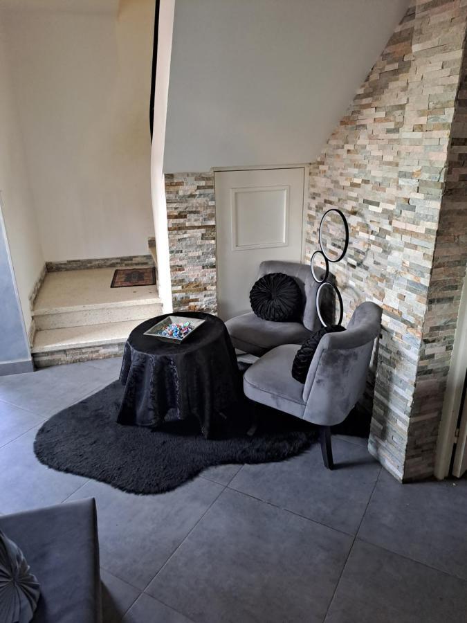 Drissia&Othman Estilo Apartment การ์กาซอน ภายนอก รูปภาพ